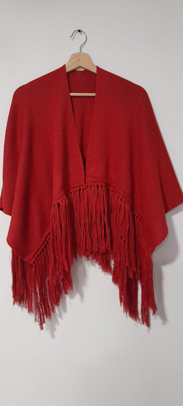 Ruana Lana Merino Corta con Flecos